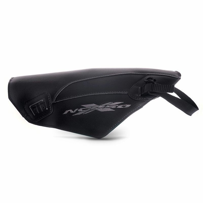 Tapis protègeréservoir Bagster Classique pour Honda NC750X 20142015