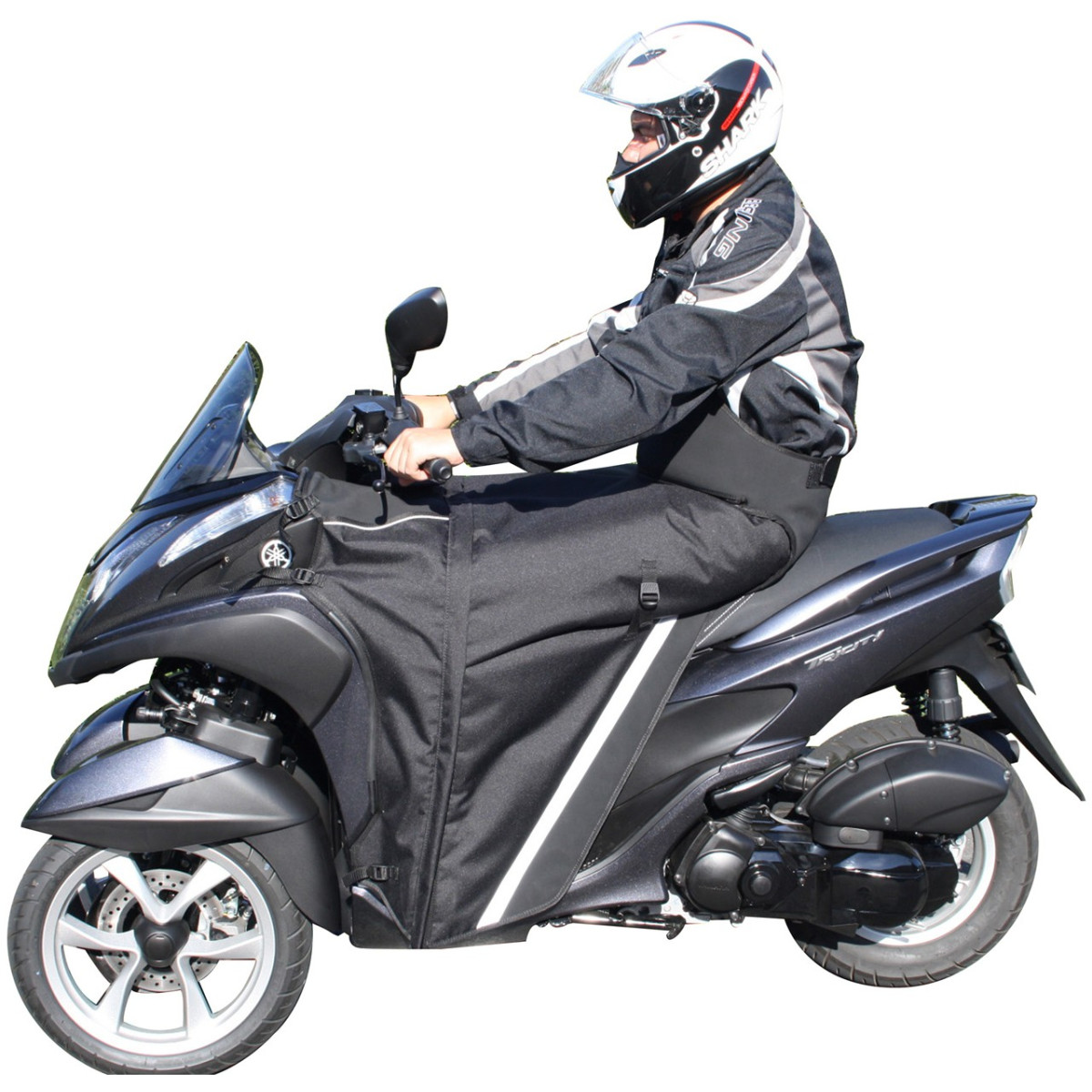 Tablier Bagster M tro XTB200 WINZIP Noir Pour Yamaha Tricity 125 Et tablier-bagster-m-tro-xtb200-winzip-noir-pour-yamaha-tricity-125-et