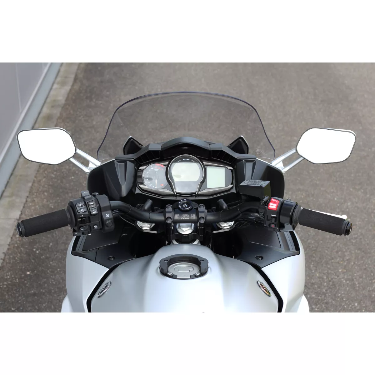 Coque Arrière Gauche Yamaha FJR 1300 A (2013-2015) Pièce D'occasion