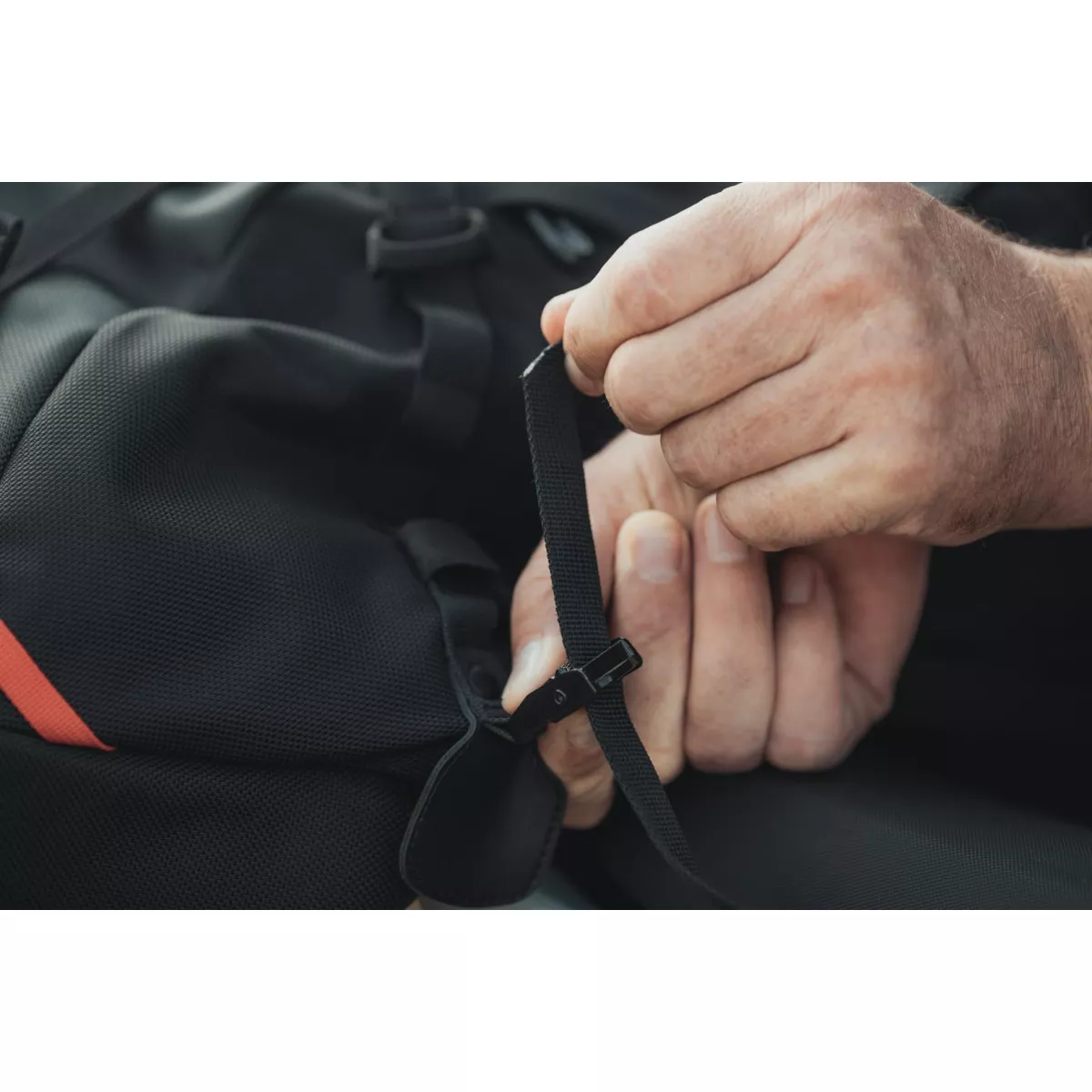 Sacoche De Selle Cheval Weaver Leather - Nylon Isolé Noir - Fermeture Boucle