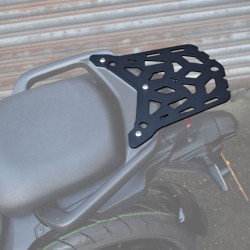 Porte bagage Seat Rack Pyramid noir mat pour Yamaha Tracer 9 / GT 2021 et +