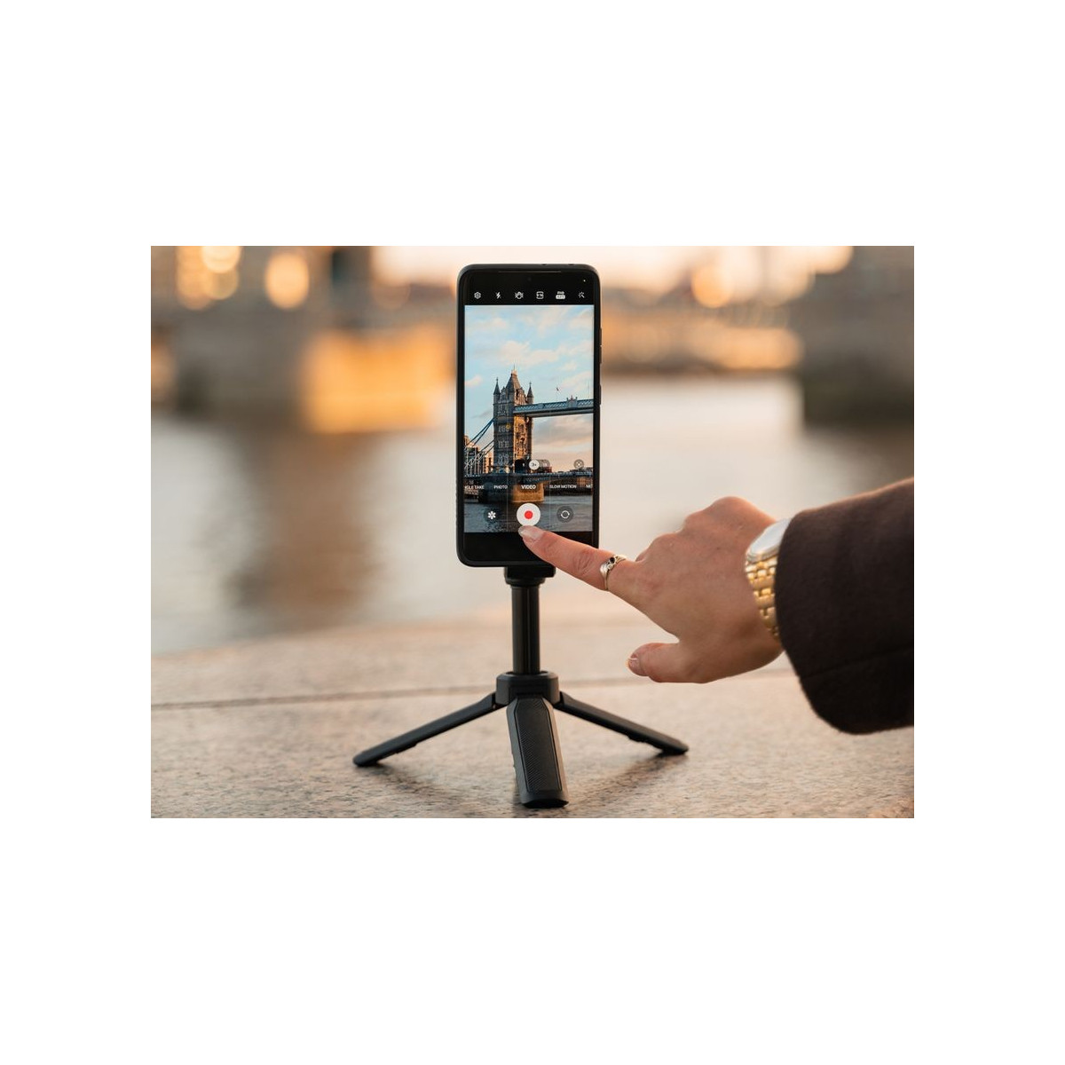Stabilisateur Smartphone Qimic - Perche Selfie Trepied - Télécommande