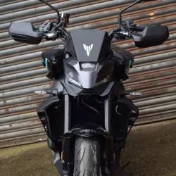 Ailerons latéraux Pyramid pour Yamaha MT09 2024 et +