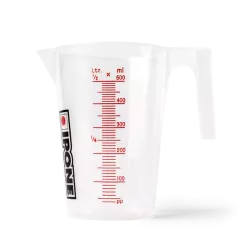 Doseur gradué Ipone 500 ml - Idéal pour faire le plein d'huile avec la bonne quantité