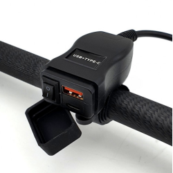 Chargeur double USB (USB A + USB C) Rapide 3 ampères - étanche multi-fixation