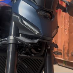 Aileron frontal Pyramid pour Yamaha MT07 2025 et +