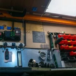 Plaque métallique Pyramid Triumph Tiger 850 / 900