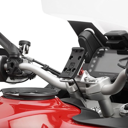Kit de fixation spécifique 06SKIT GIVI pour moto Yamaha Tracer700 2016