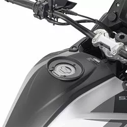 Bride Givi TANKLOCK BF85 pour fixation sacoche réservoir sur Kove 510X 2024 et +